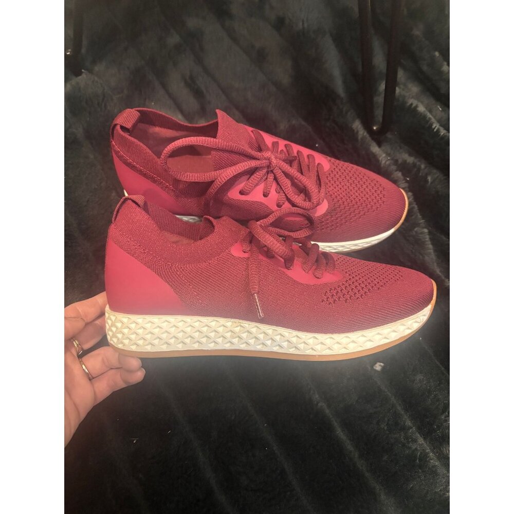 #248 urban sport j slides womens tennis shoe maroon size 6.5 - Picture 1 of 5